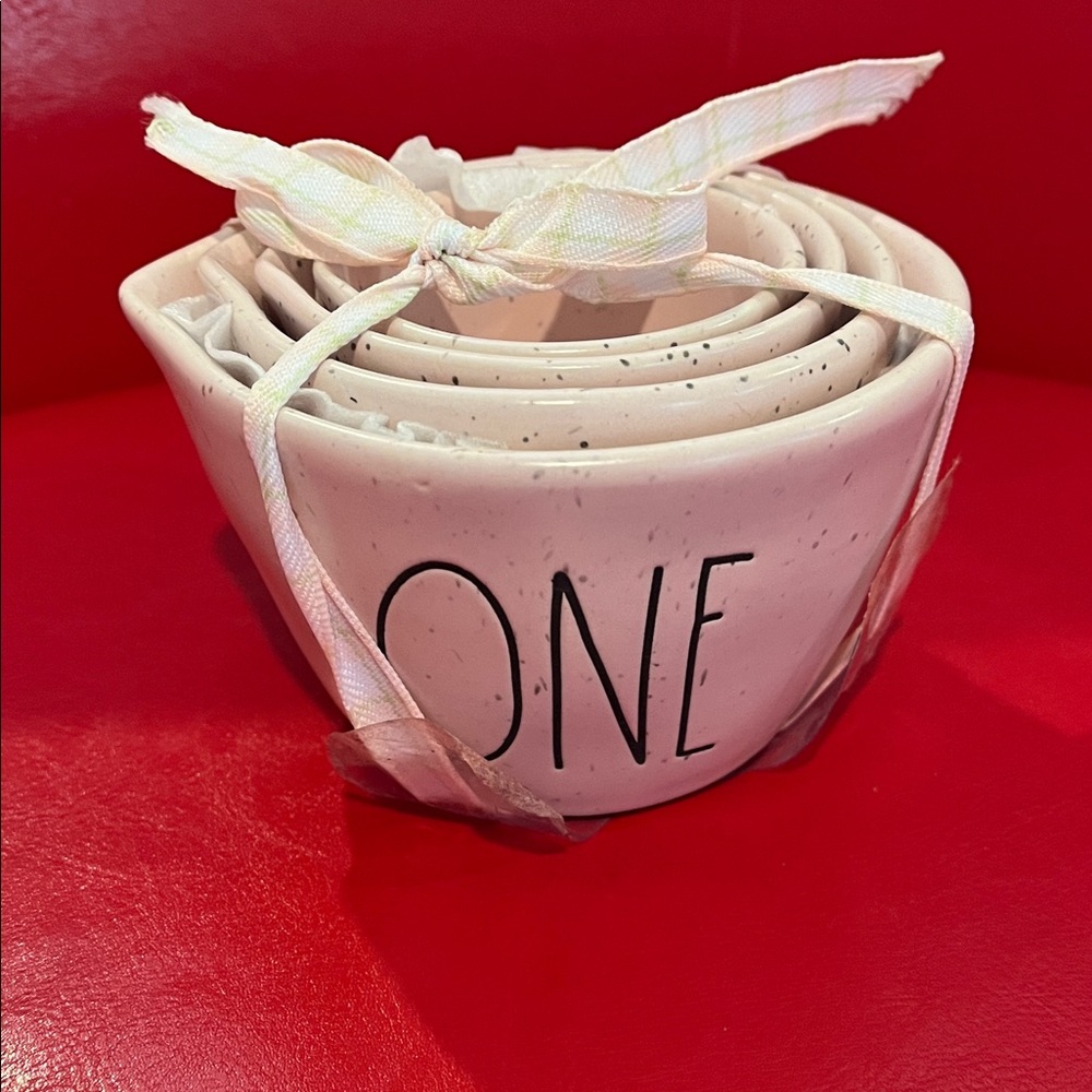 New Rae Dunn Pink Speckled Nested Measuring Cups